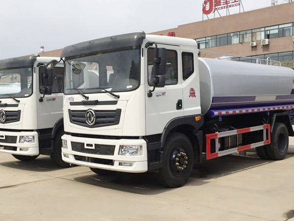 東風(fēng)153綠化灑水車(chē)