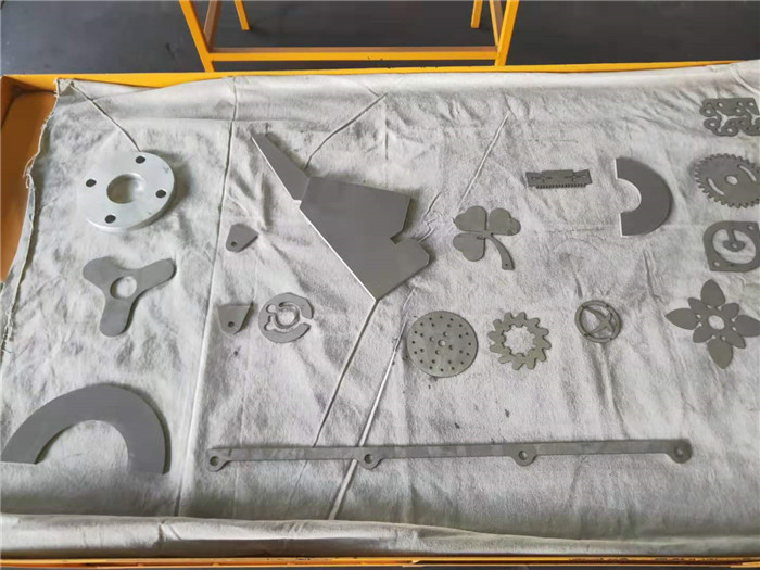 8噸東風(fēng)國(guó)六加油車 8噸東風(fēng)國(guó)六加油車